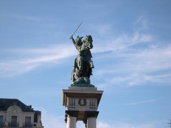  statue équestre de Vercingétorix (place de la Jaude)
